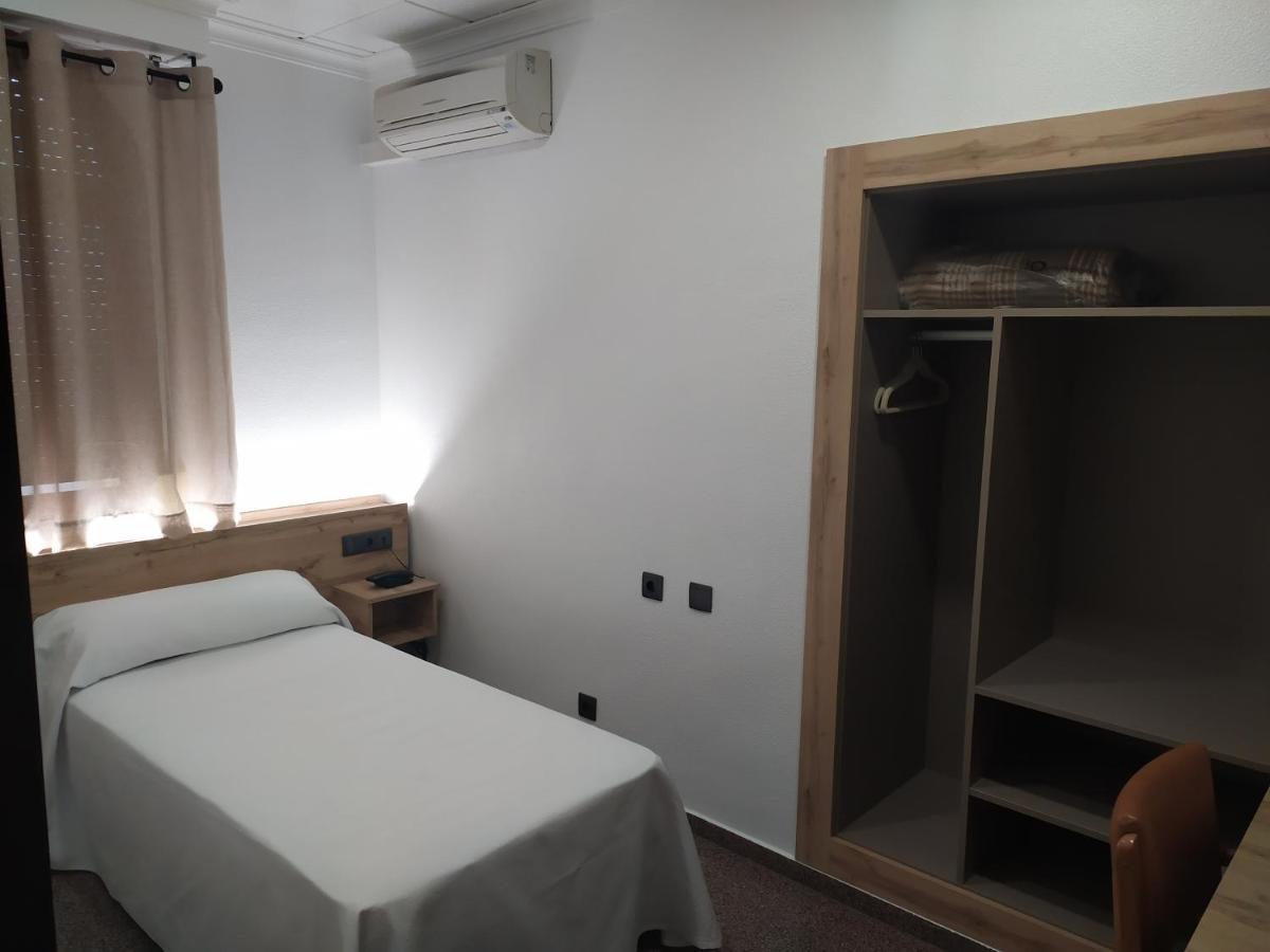 Отель Venta El Borrego Баньерес-де-Мариола Экстерьер фото